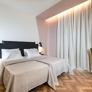 Camera grande con letto king size